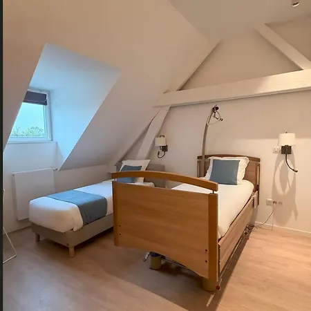 Maison Des Augustines Hotel *